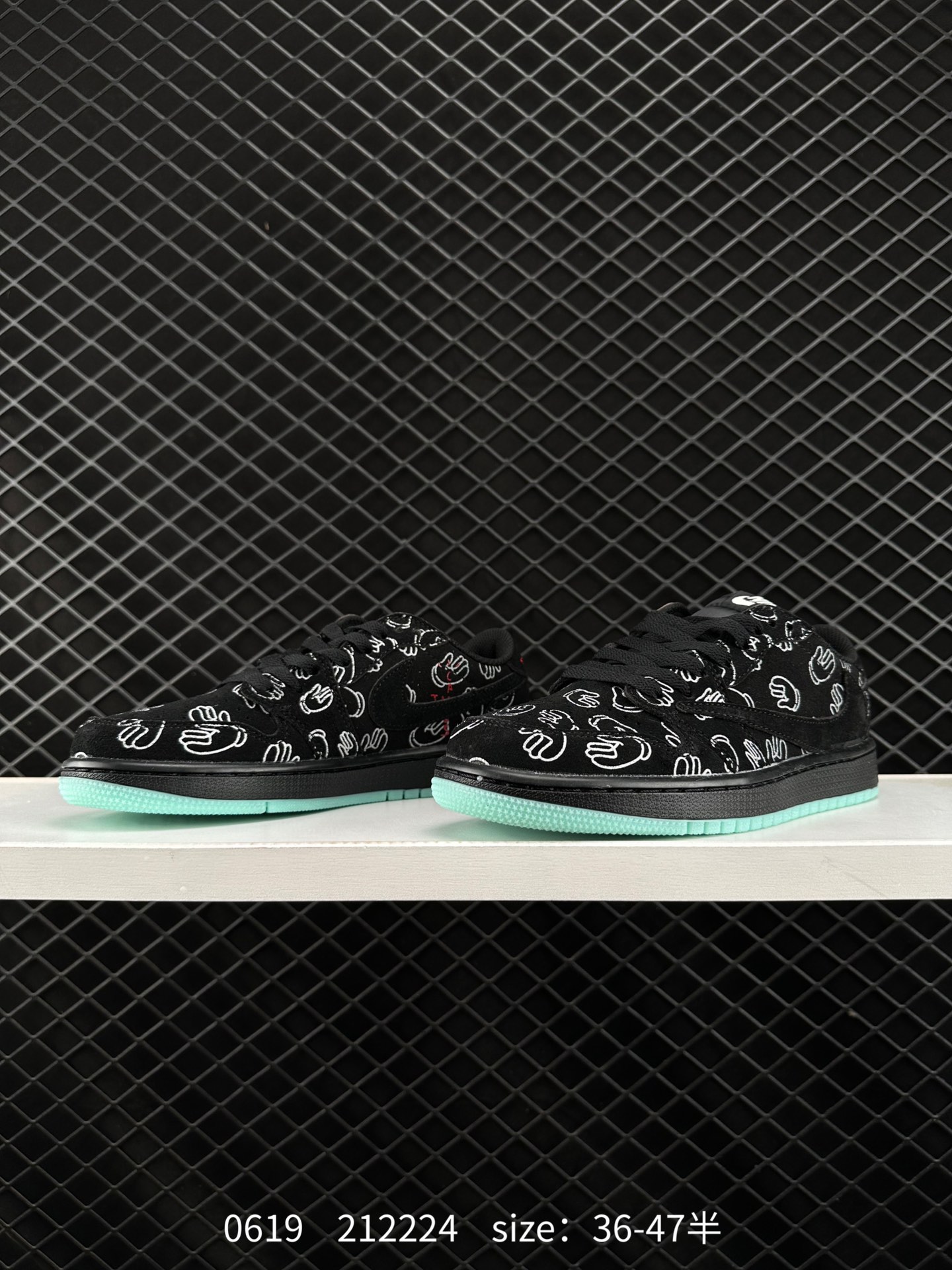 Nike Wmns Air Jordan 1 Low